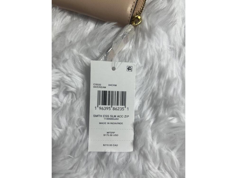 Coach Zip-Around Wallet in Nude Leather - Picture 6 of 6